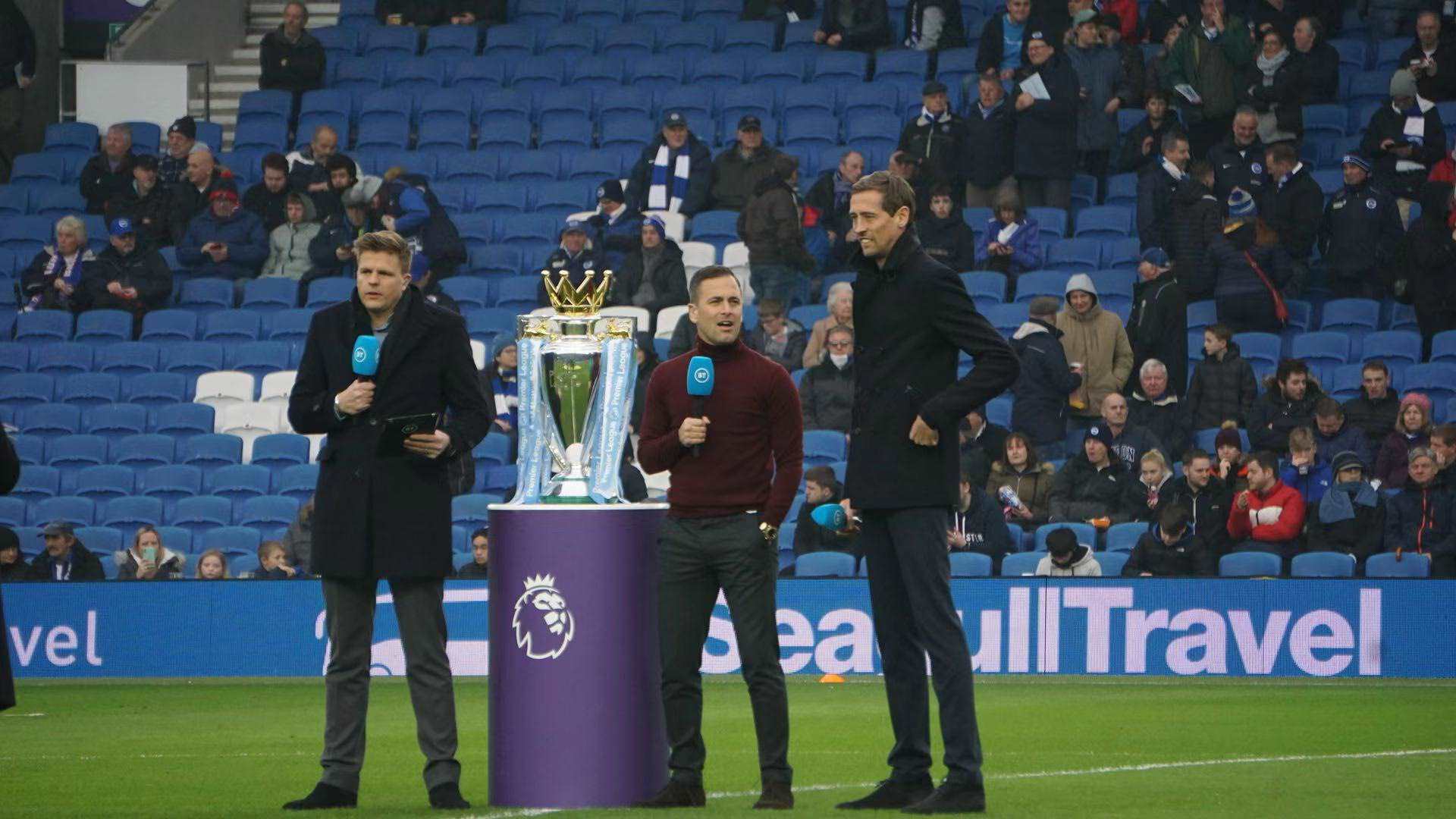 更衣室气氛 更衣室气氛