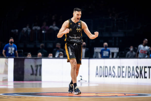 球迷们将会 球迷们将会